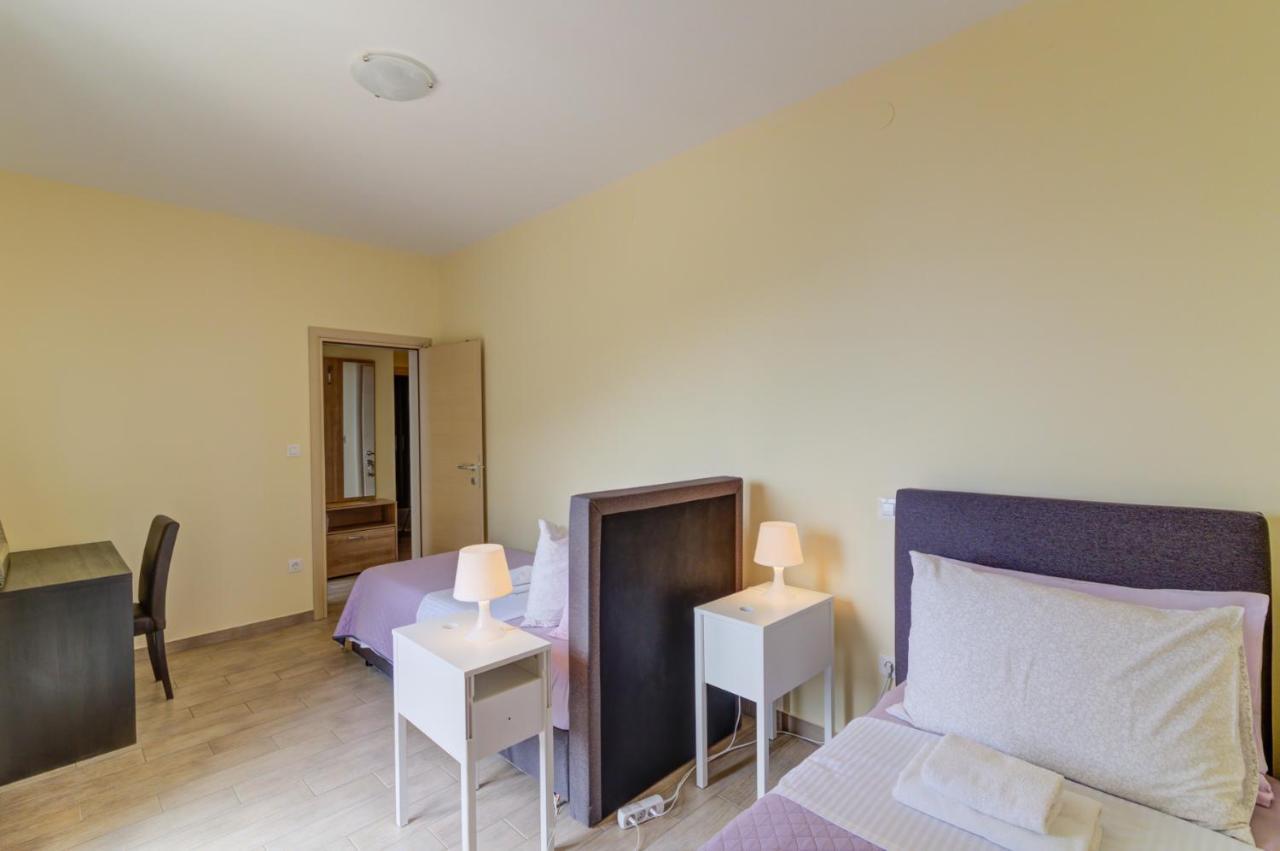 Villa Mia Свети Юрай Екстериор снимка